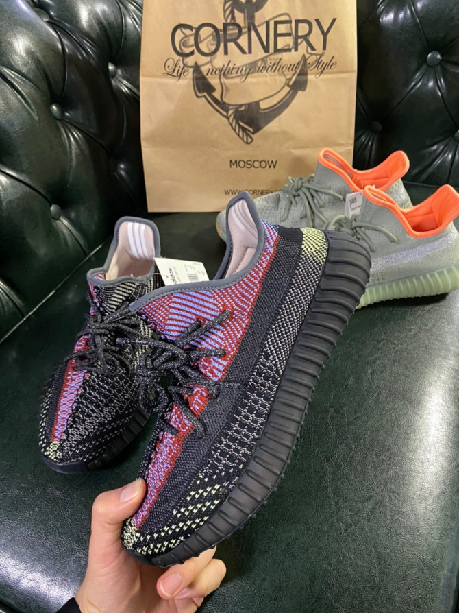 Yeezy 350 V2 Yecheil Non-Reflective — изображение 2