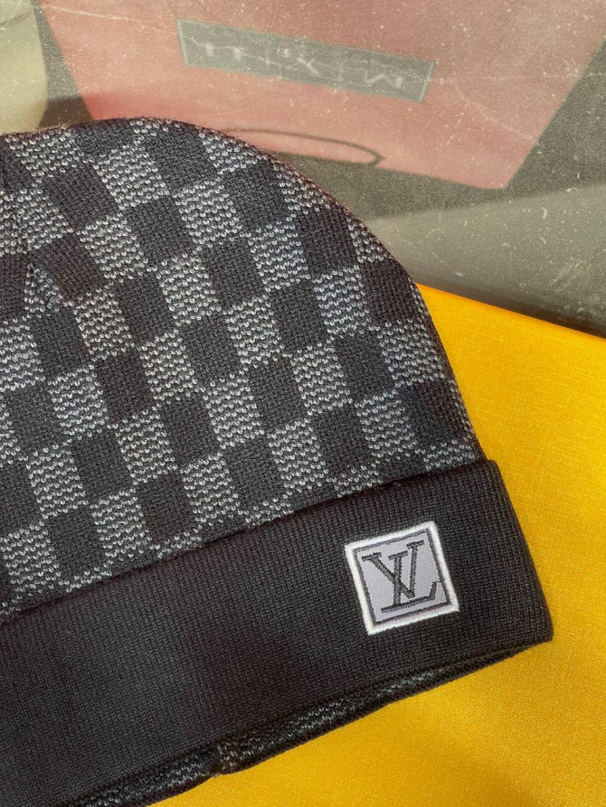 Шапка Louis Vuitton 3