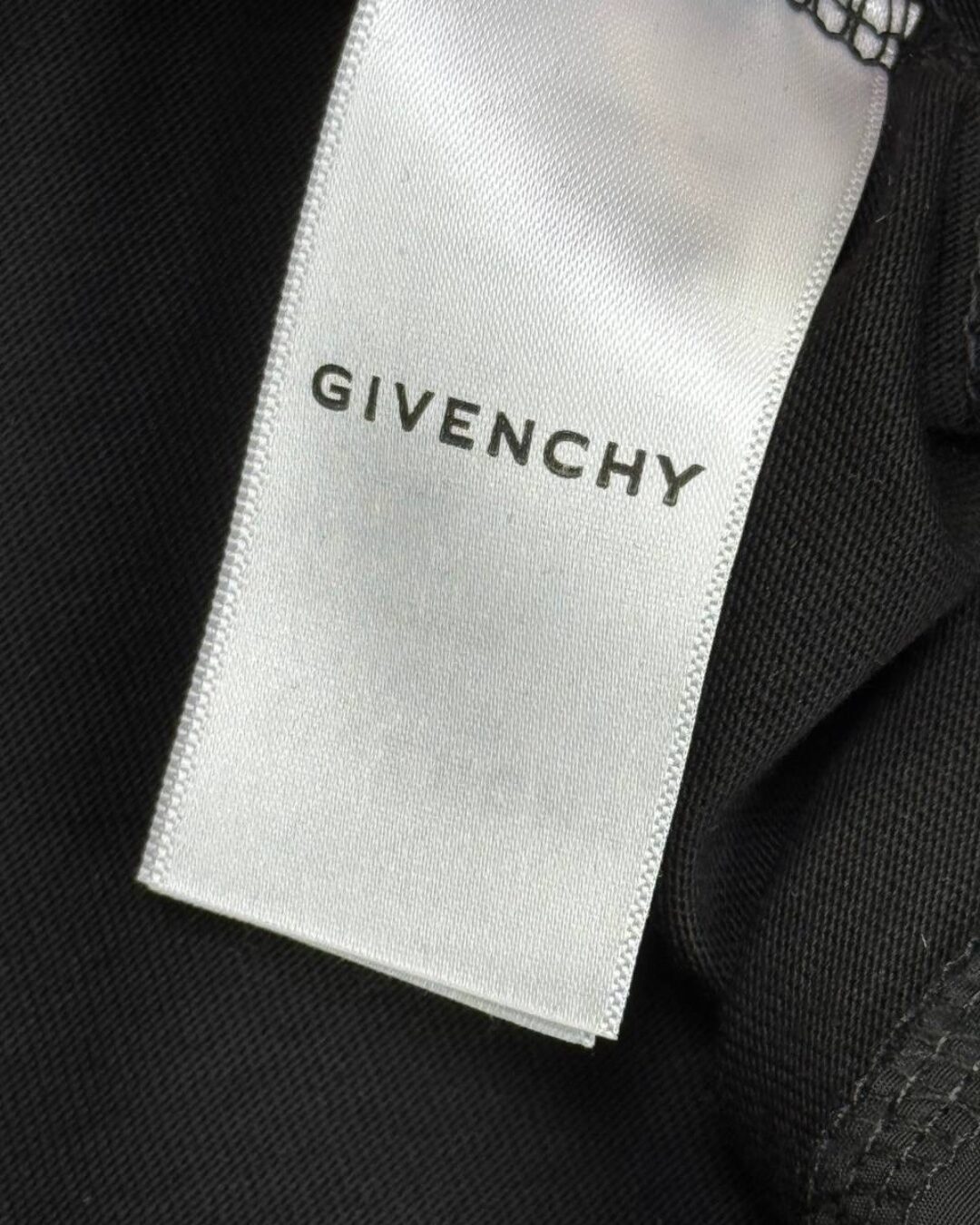 Футболка Givenchy 9