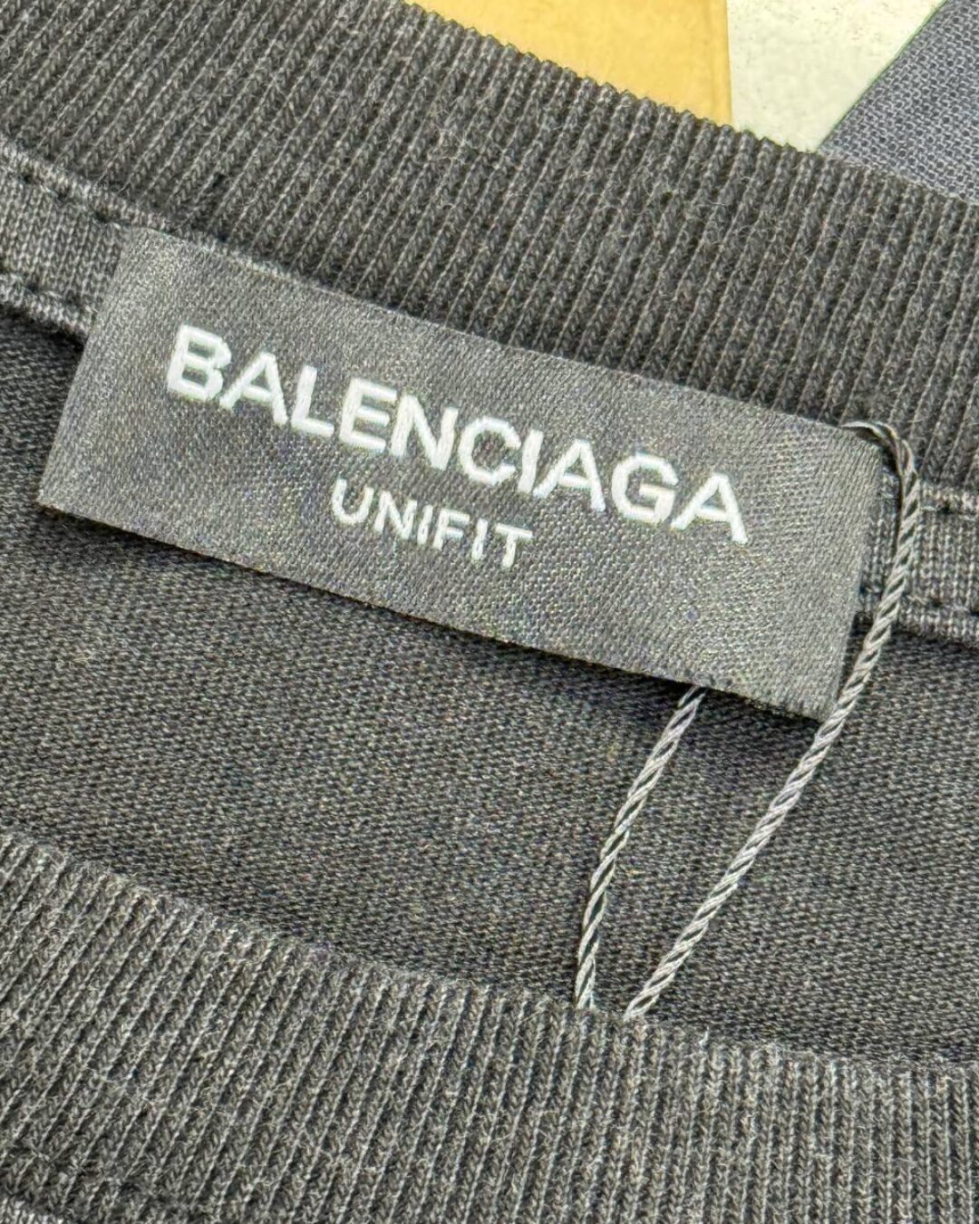 Футболка Balenciaga 19