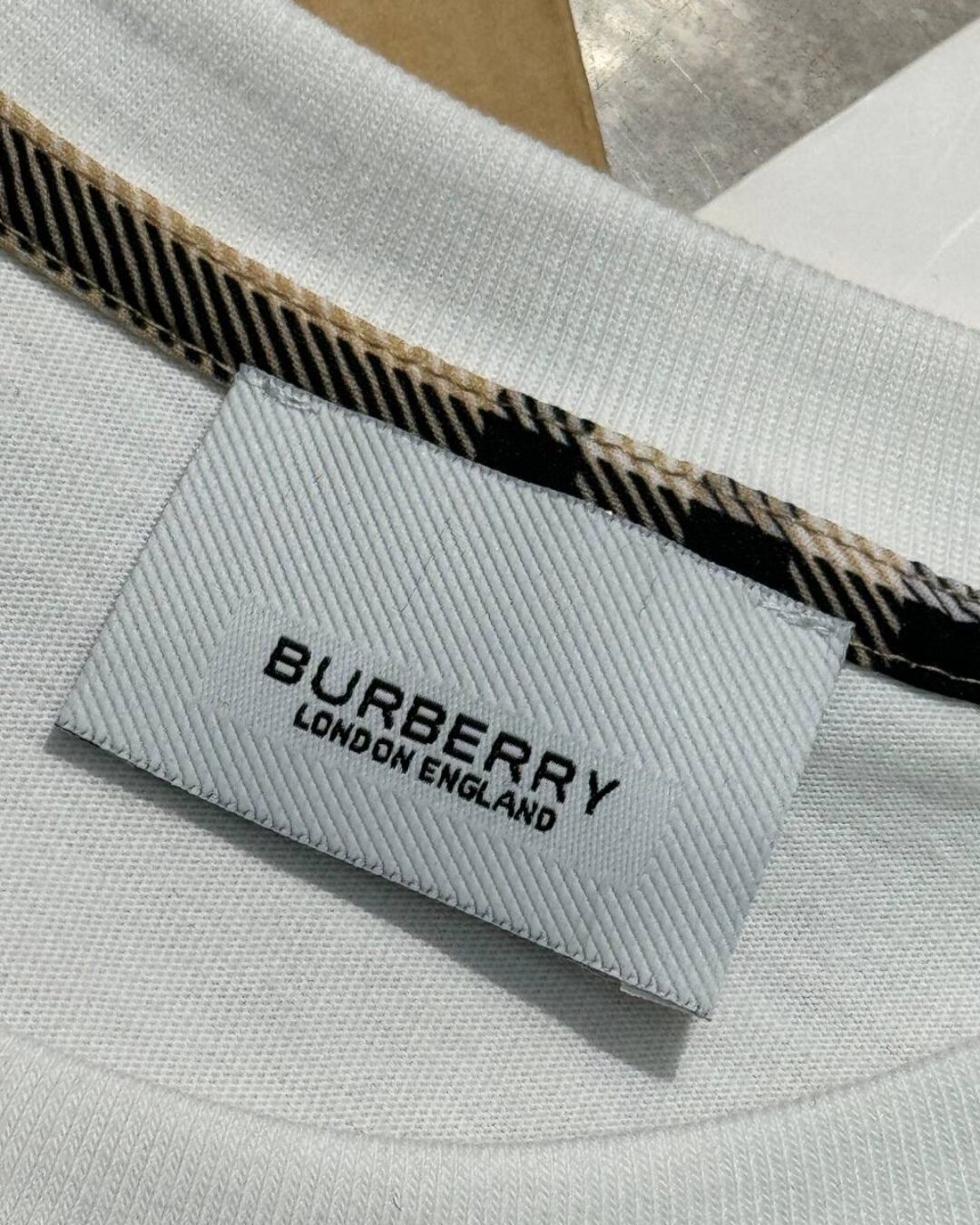 Футболка Burberry 9