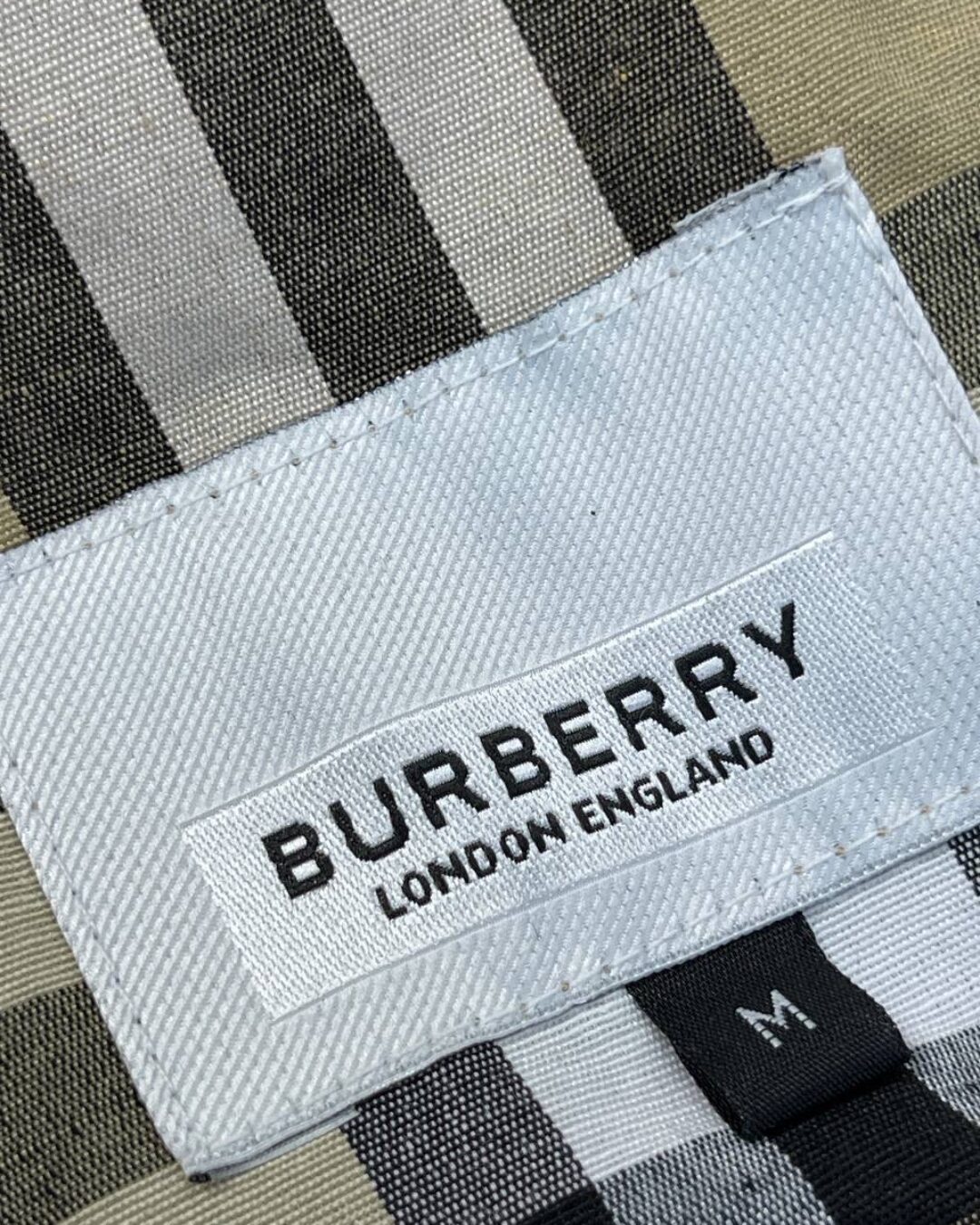 Жилет Burberry 9