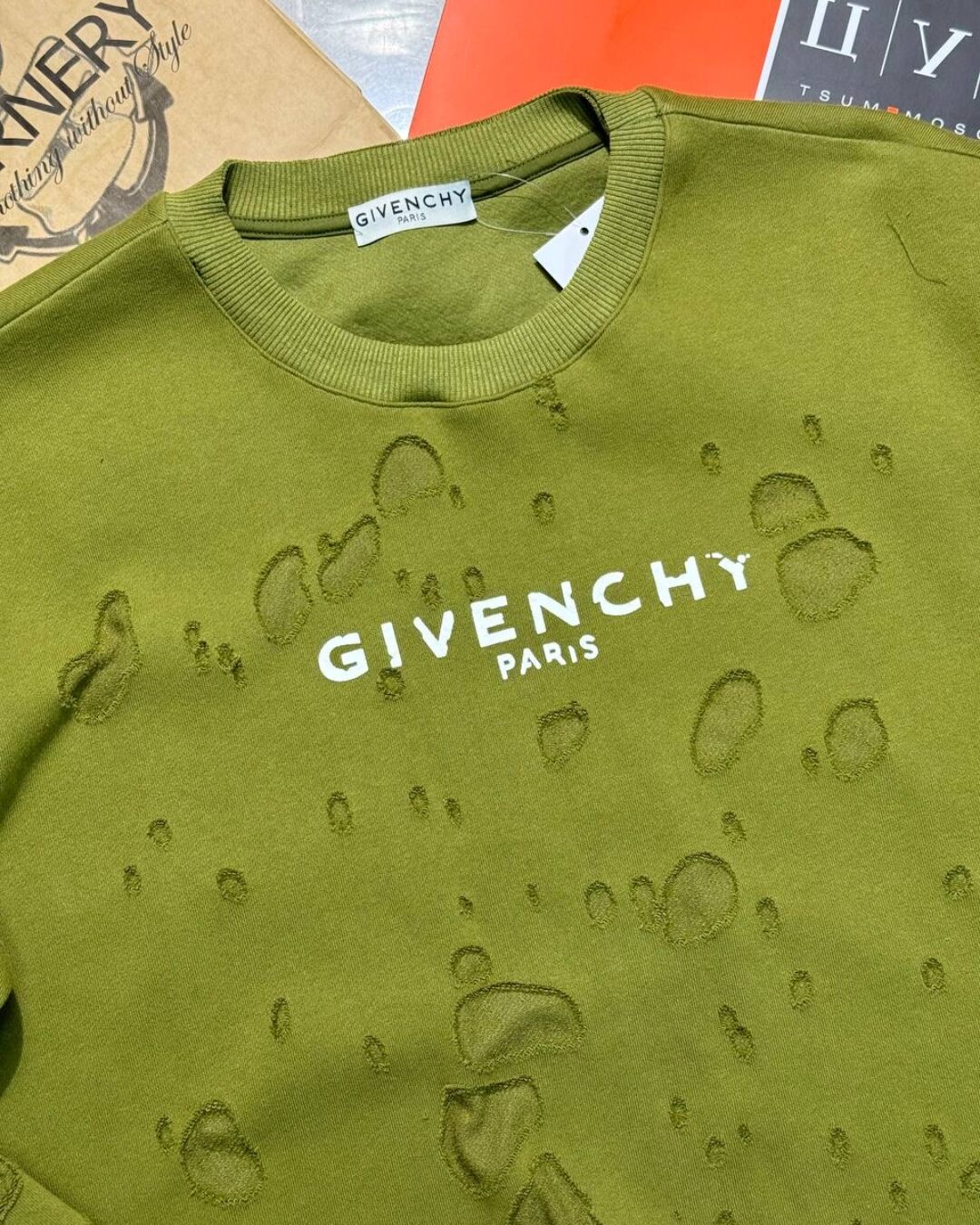 Кофта Givenchy 3