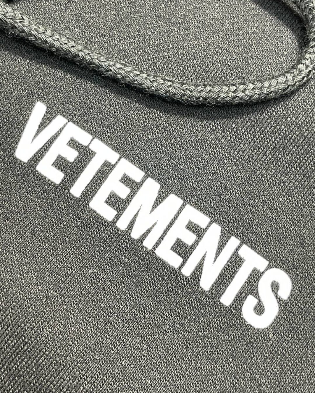 Худи Vetements — изображение 4