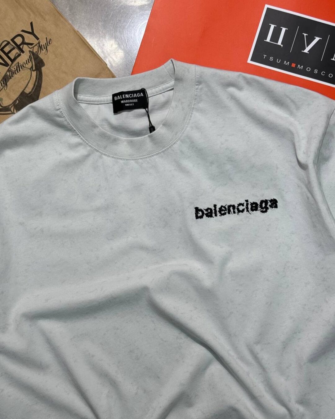 Футболка Balenciaga 3