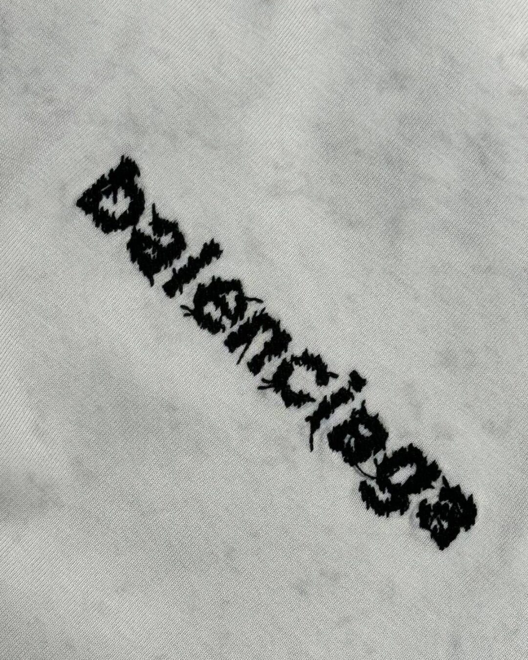 Футболка Balenciaga 6