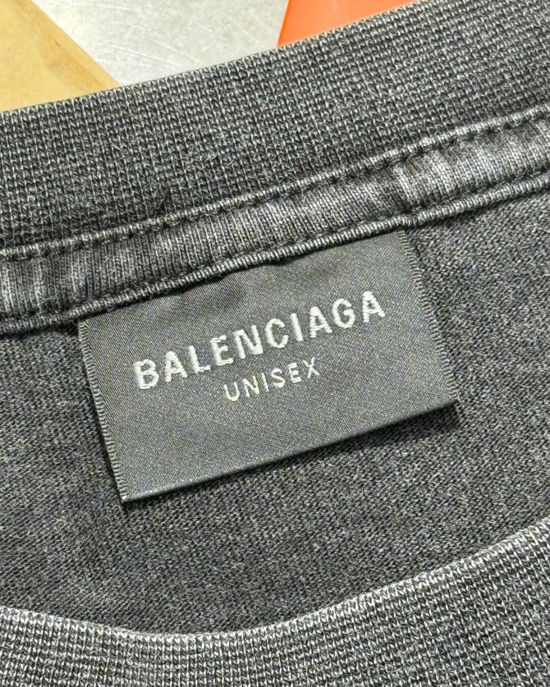 Футболка Balenciaga 7