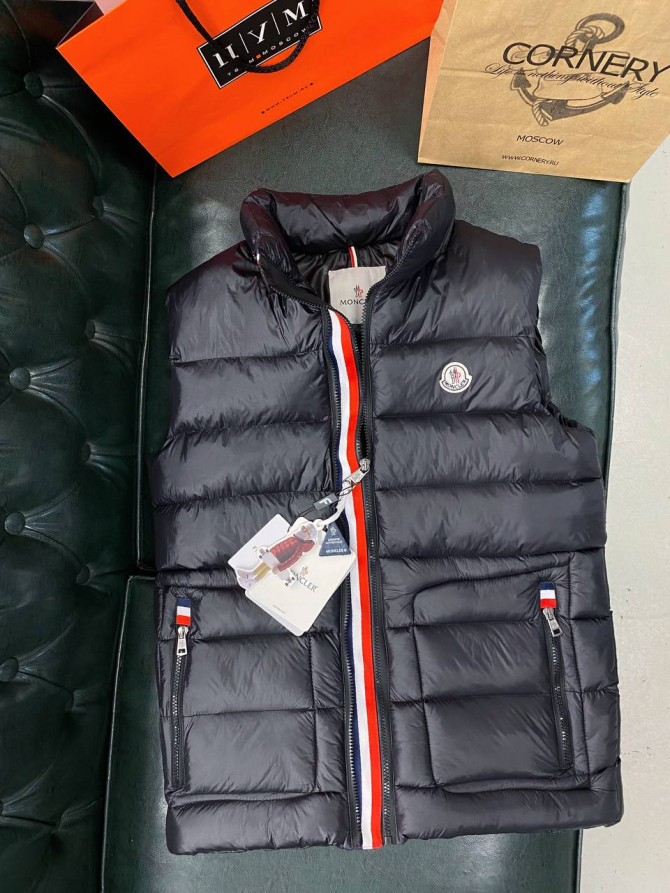 Жилет Moncler