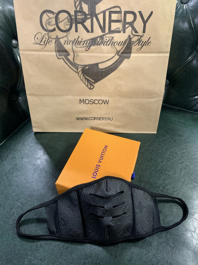 Маска Louis Vuitton