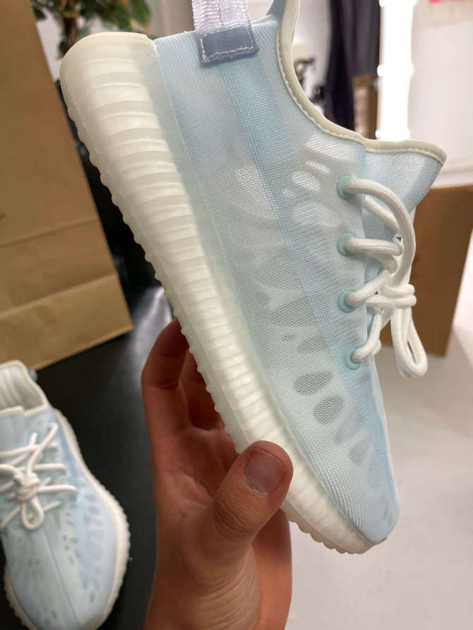 Yeezy 350 V2 Mono Ice 2