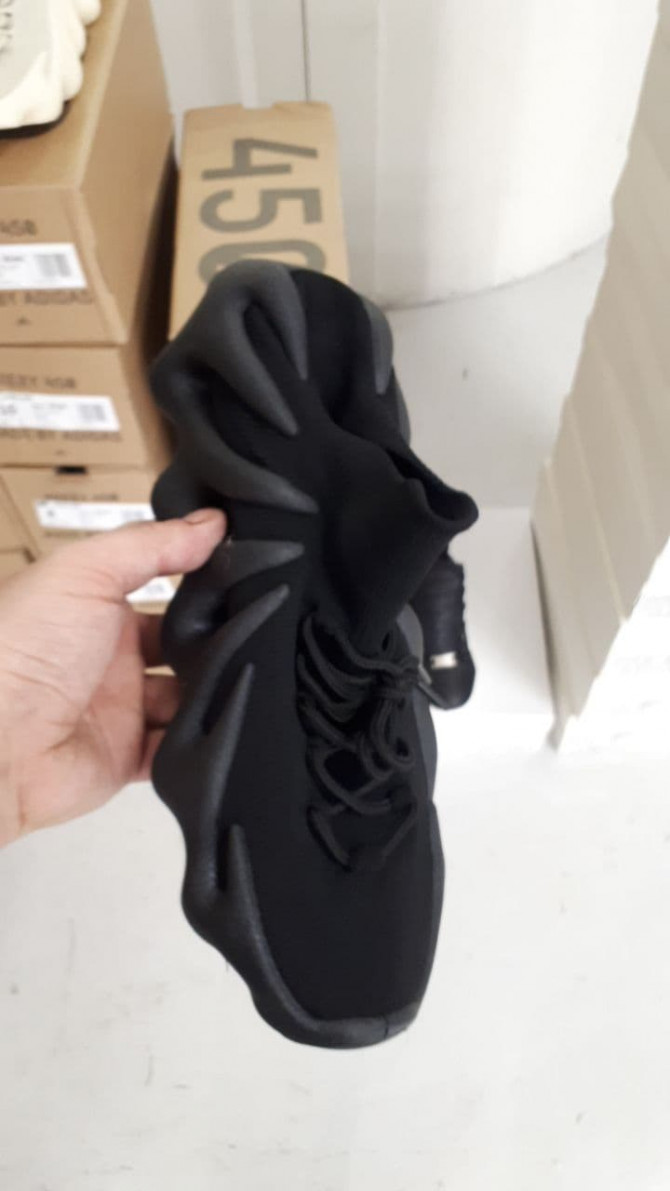 Yeezy 450  Clowht — изображение 10