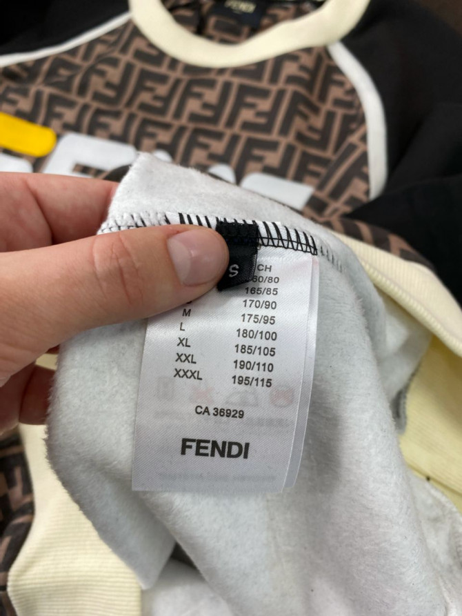 Кофта Fendi 2