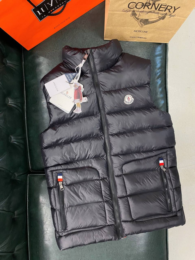 Жилет Moncler — изображение 9