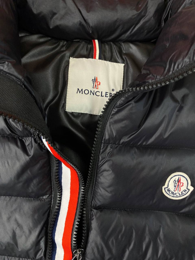 Жилет Moncler — изображение 7