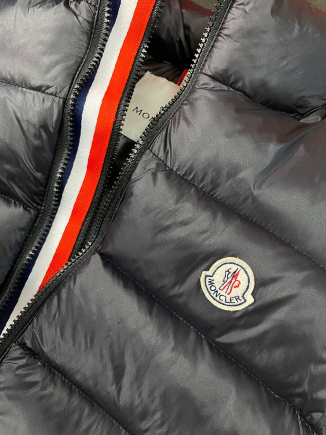 Жилет Moncler — изображение 3