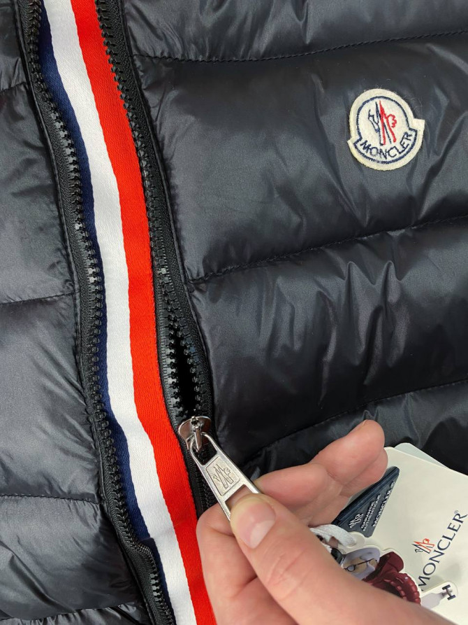 Жилет Moncler — изображение 4