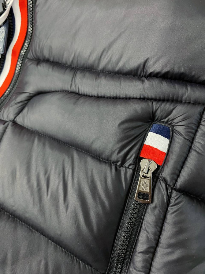 Жилет Moncler — изображение 2