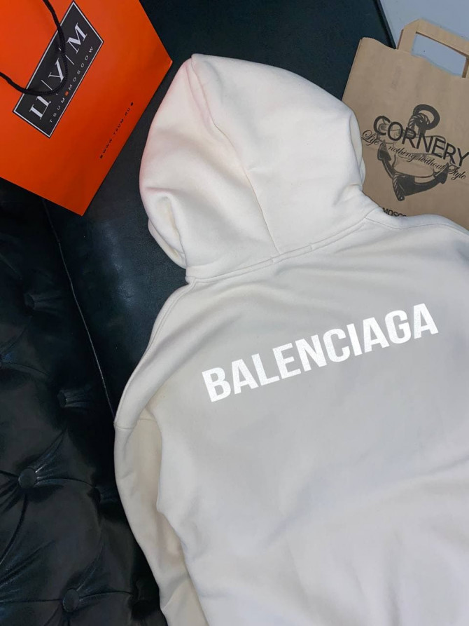 Худи Balenciaga — изображение 4