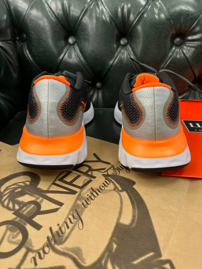 Кроссовки Nike Renew Run Black Total Orange 7