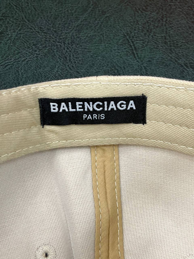 Кепка Balenciaga — изображение 5