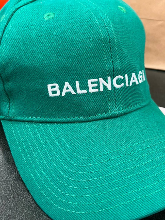 Кепка Balenciaga — изображение 3