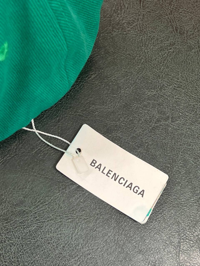 Кепка Balenciaga — изображение 7