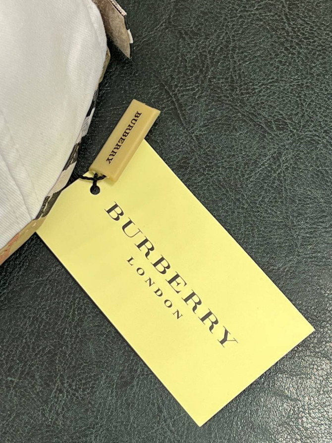 Кепка Burberry — изображение 8