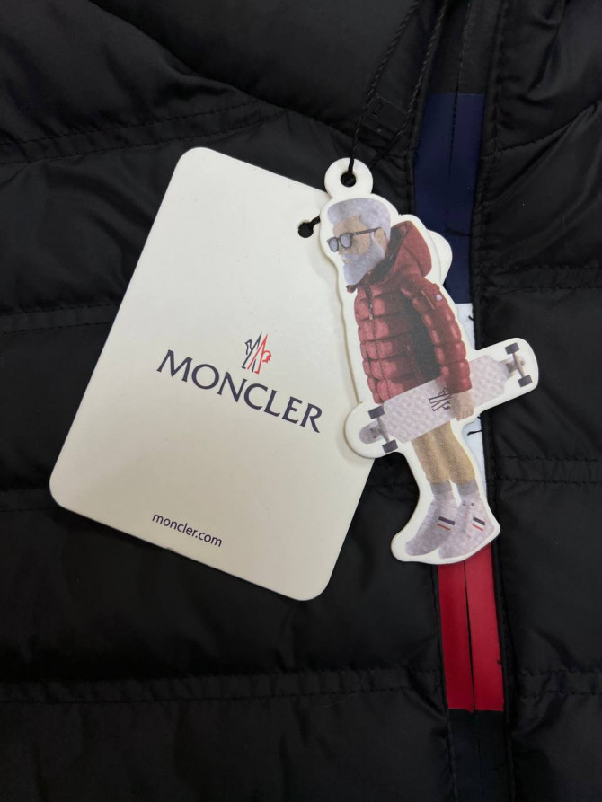 Жилет Moncler — изображение 4