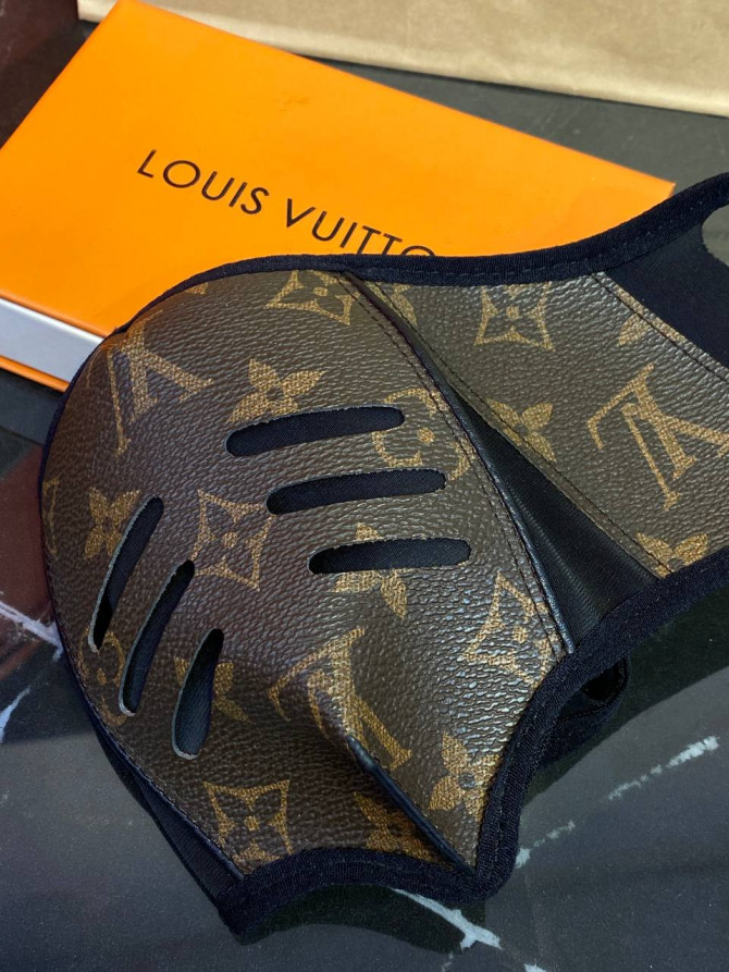 Маска Louis Vuitton 3