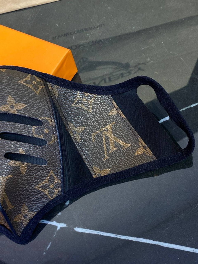 Маска Louis Vuitton 5