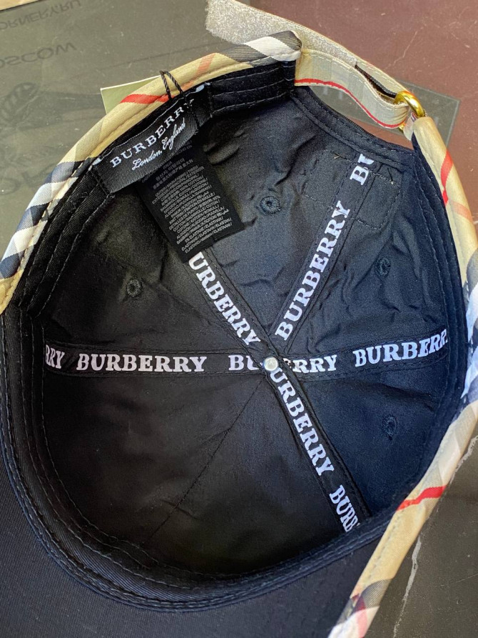 Кепка Burberry 8