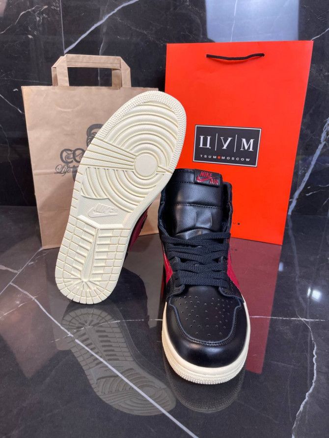 Кроссовки Jordan 1 Retro High OG Defiant Couture 9