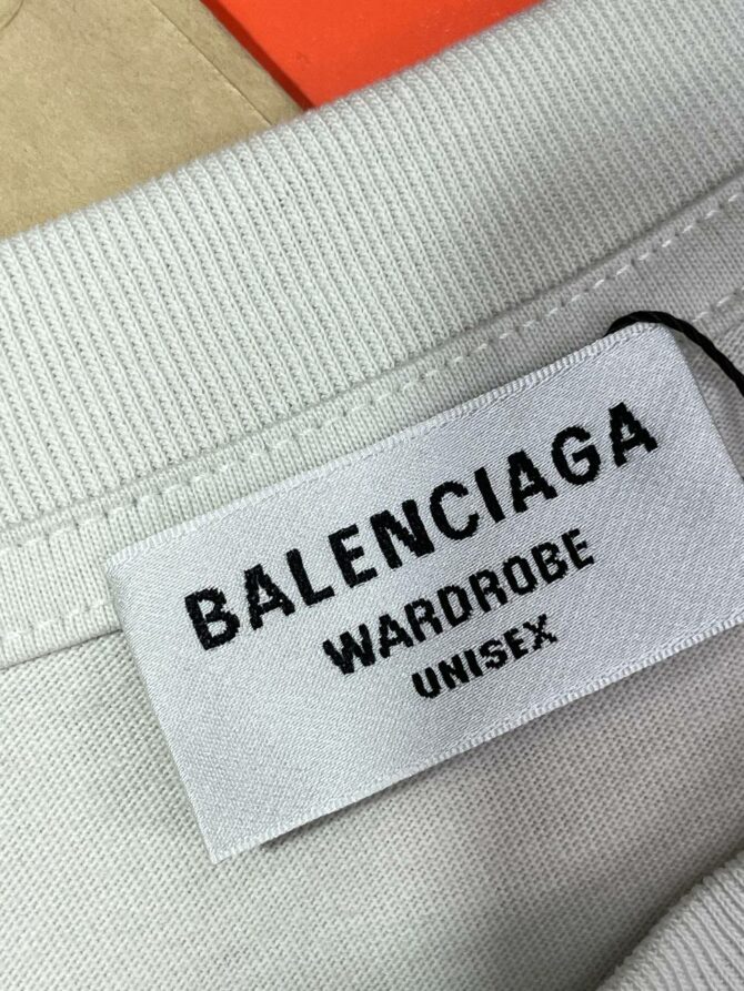 Футболка Balenciaga — изображение 8