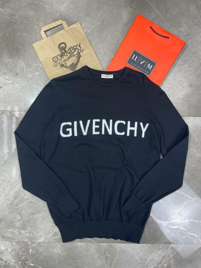 Свитер Givenchy