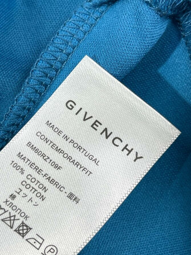 Футболка Givenchy