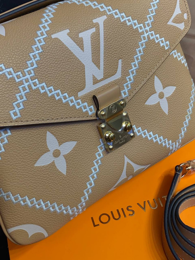 Сумка Louis Vuitton Pochette Metis — изображение 2