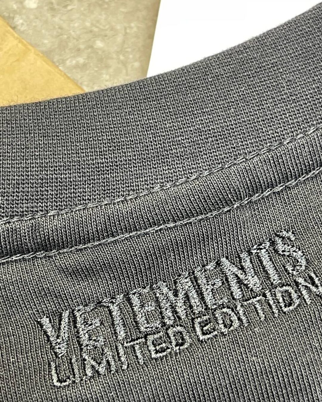 Футболка Vetements 13