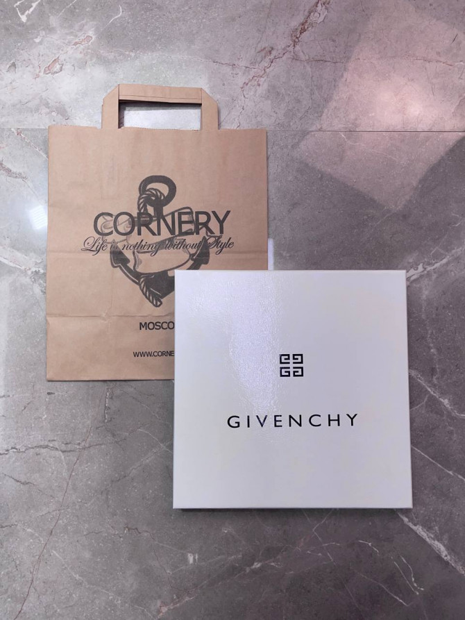 Коробка Givenchy