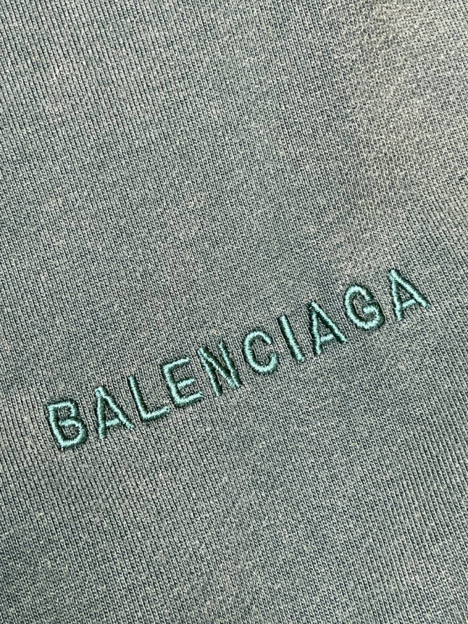 Кофта Balenciaga 4