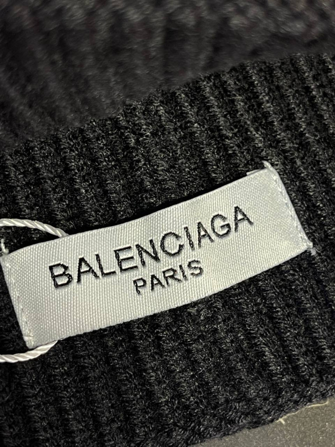 Шапка Balenciaga 8