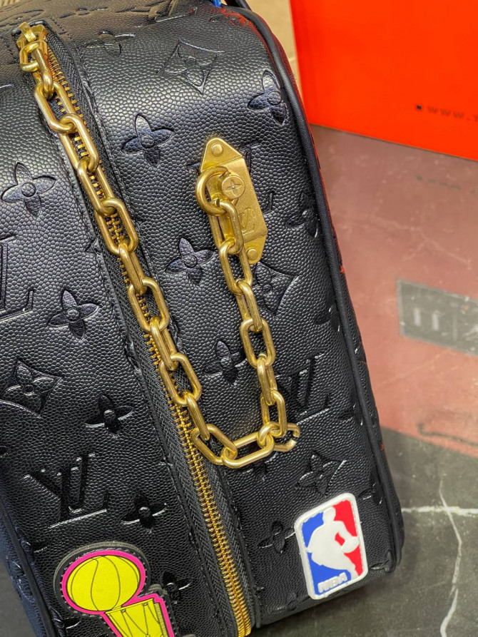 Сумка Louis Vuitton NBA 11