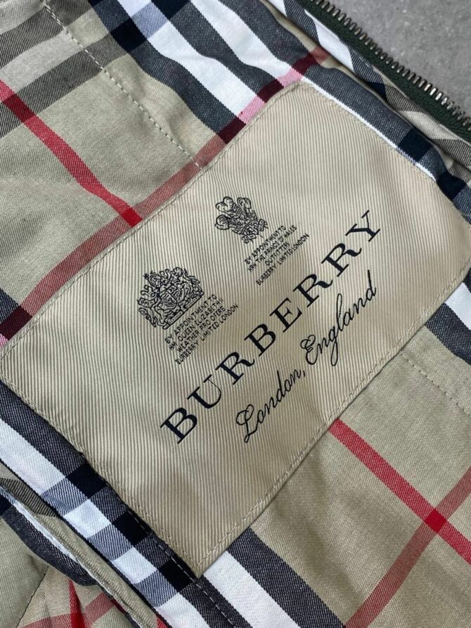 Жилет Burberry