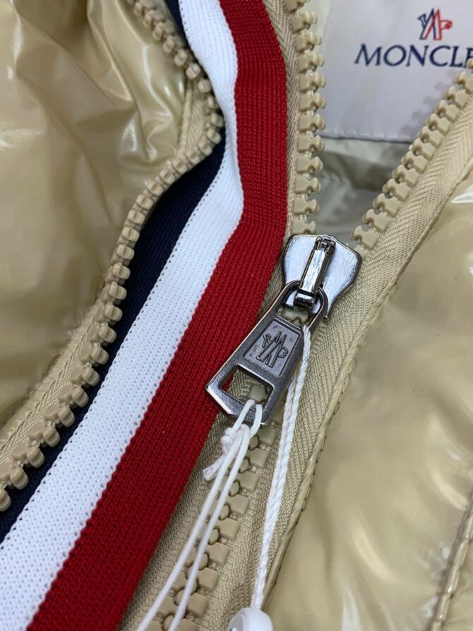 Пуховик Moncler 6