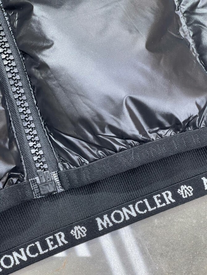 Куртка Moncler 3