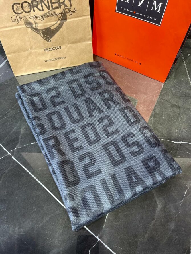 Полотенце Dsquared