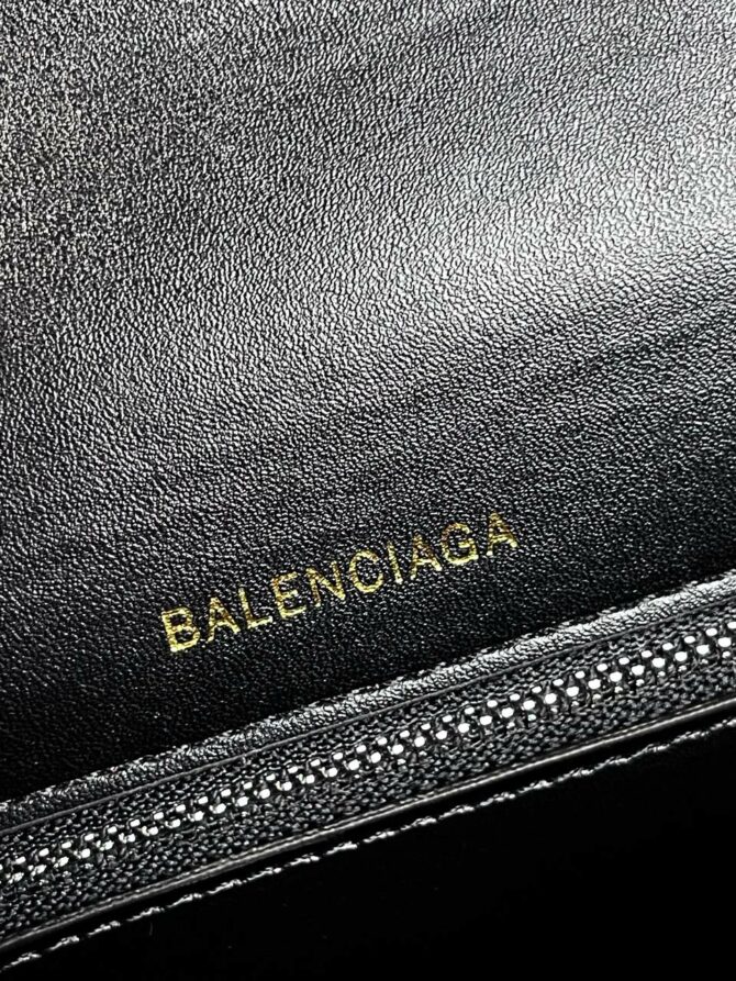 Сумка Balenciaga Hourglass XS — изображение 6