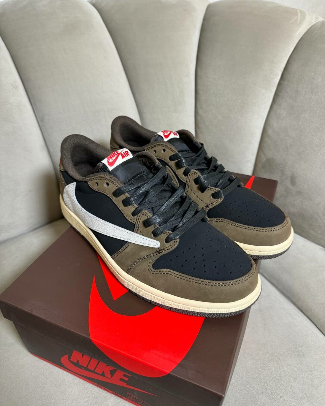 Кеды Jordan 1 Retro Low OG SP Travis Scott 1