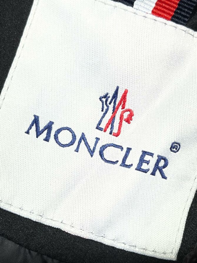 Ветровка Moncler 7