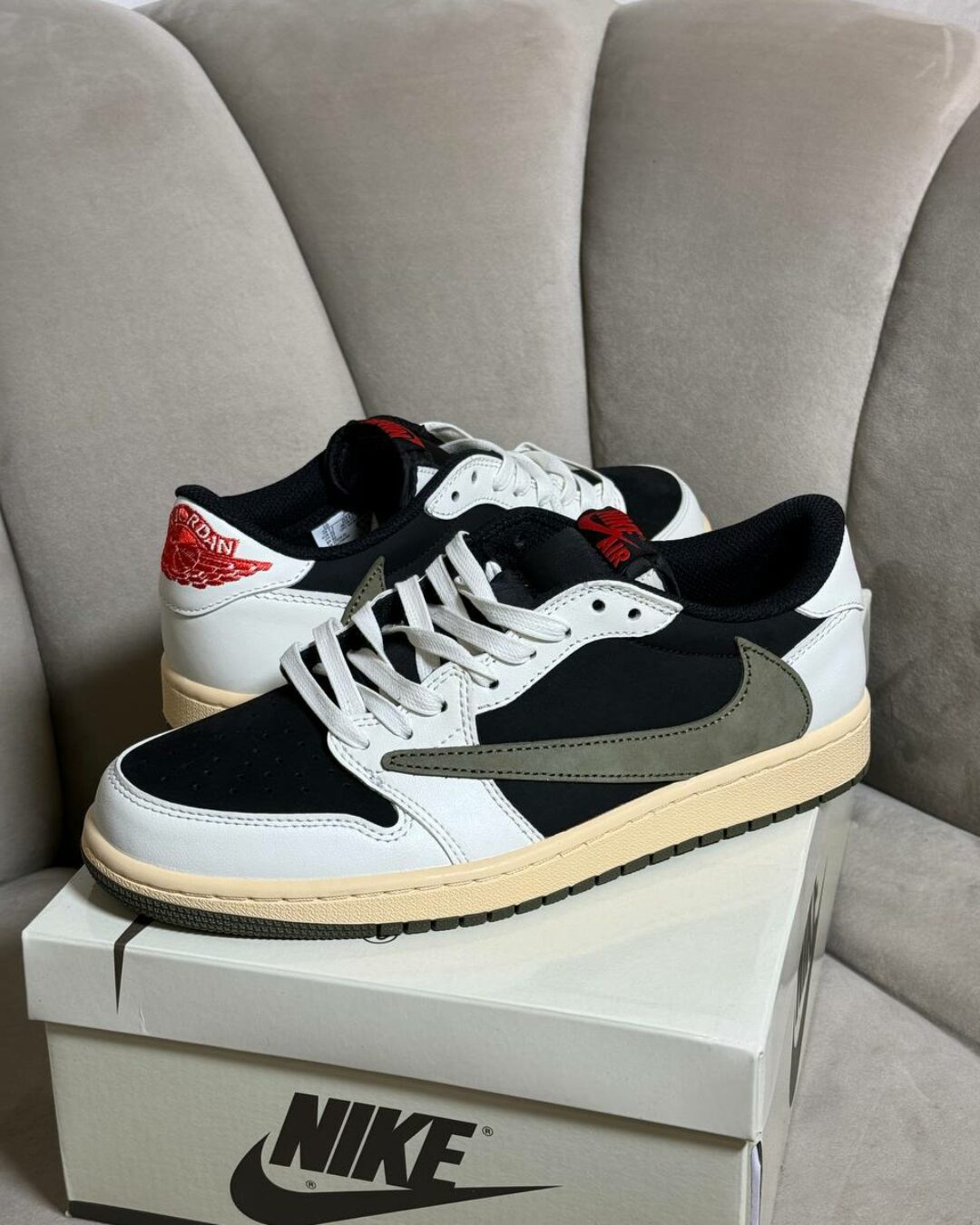 Кеды Travis Scott X Air Jordan 1 Retro Low OG Olive 2