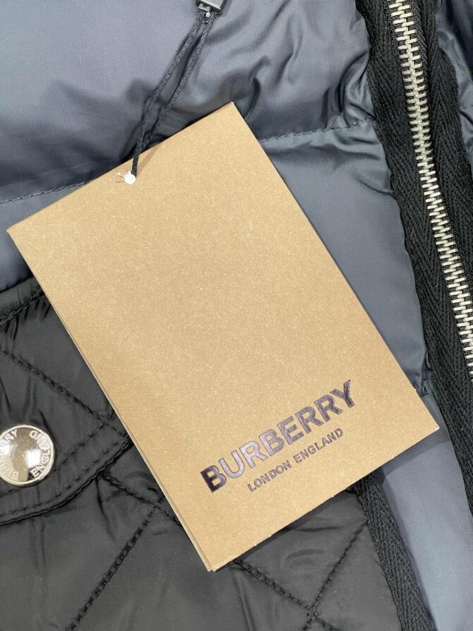 Жилет Burberry